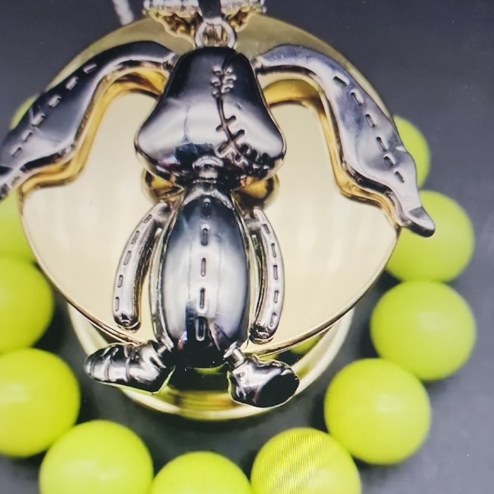 Moveable Rabbit 🐰 Pendant Necklace - Picture 5 of 7